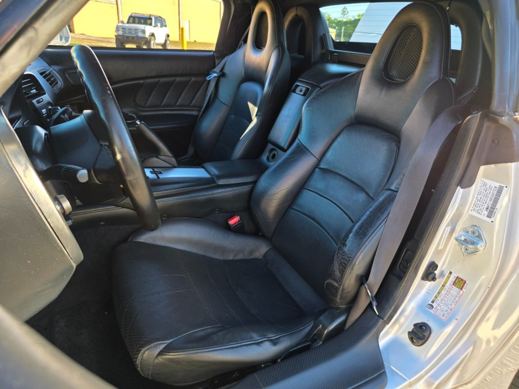 2005 Honda S2000 Image 26