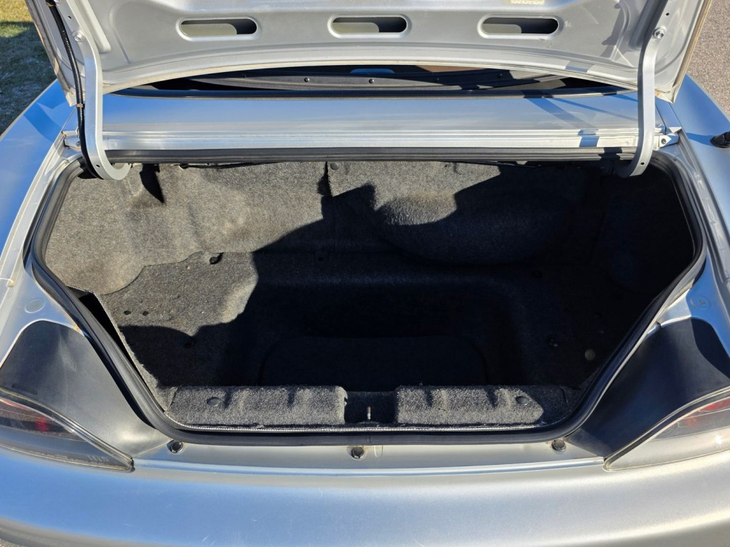 2005 Honda S2000 Image 41