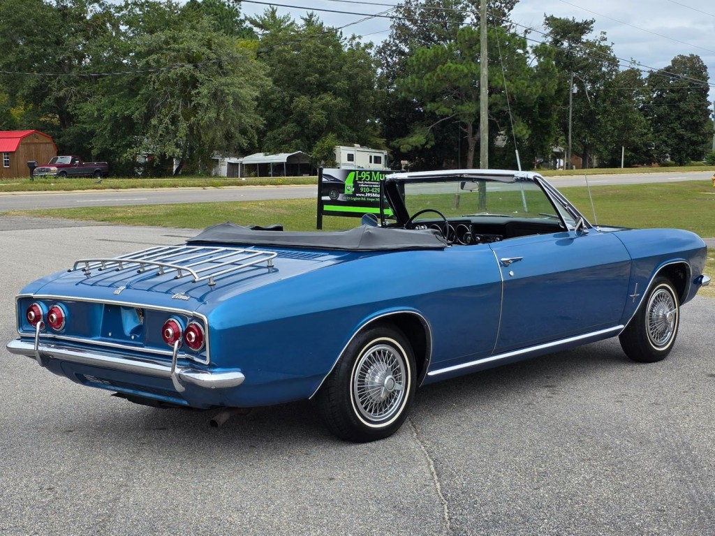 1965 Chevrolet Corvair Image 7
