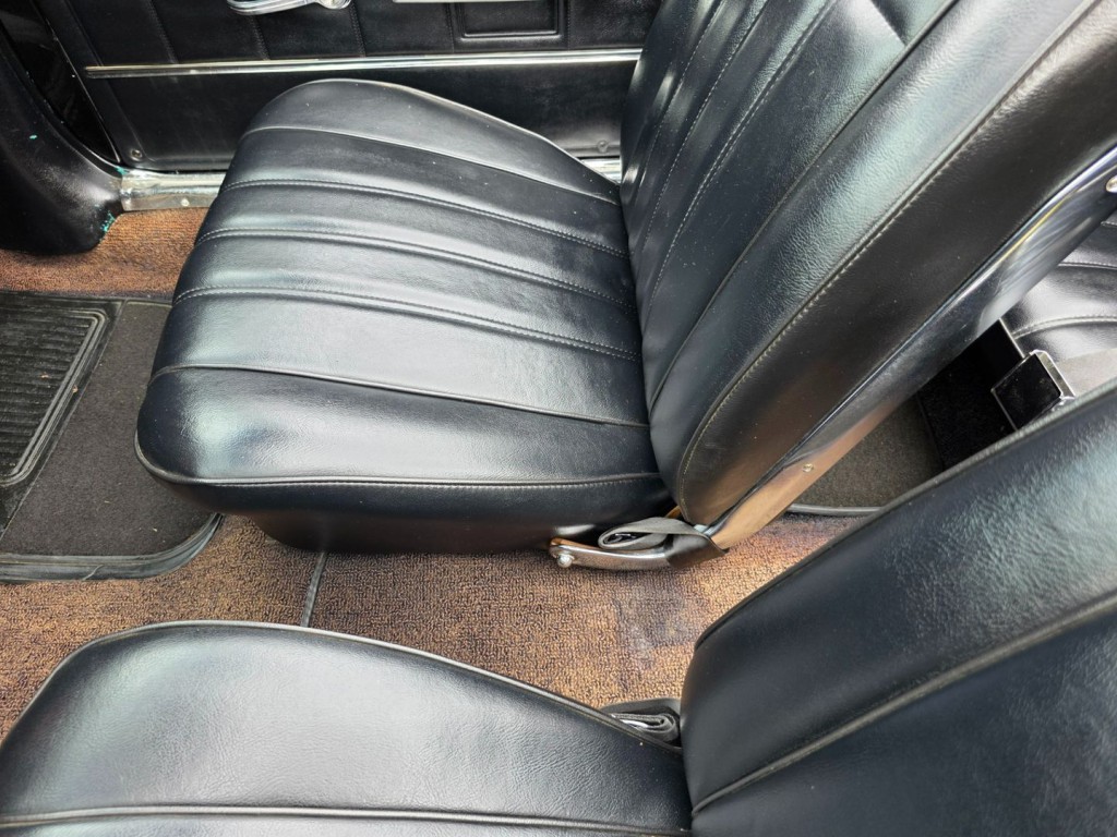 1965 Chevrolet Corvair Image 20