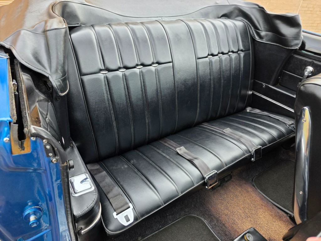 1965 Chevrolet Corvair Image 23