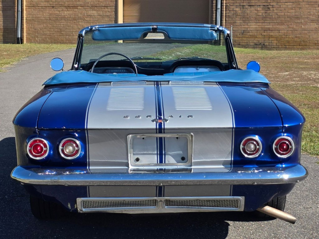 1964 Chevrolet Corvair Image 9