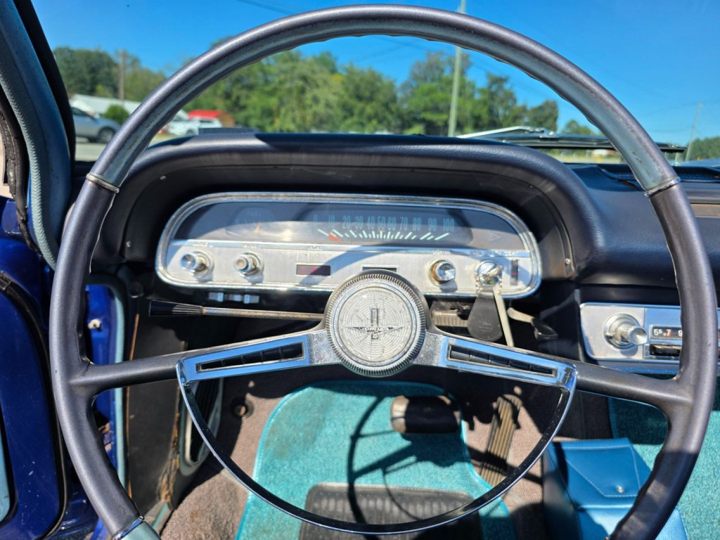 1964 Chevrolet Corvair Image 18