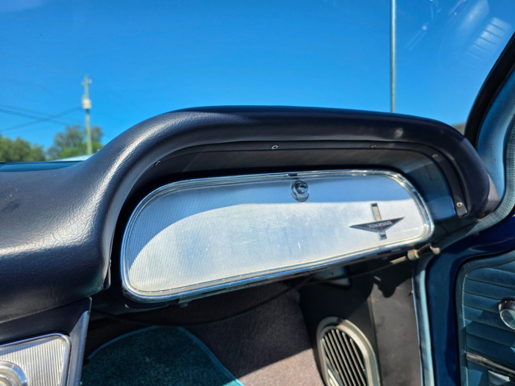 1964 Chevrolet Corvair Image 22
