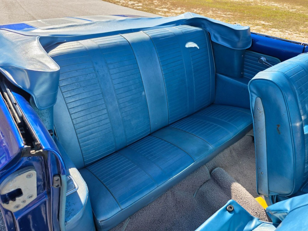 1964 Chevrolet Corvair Image 27