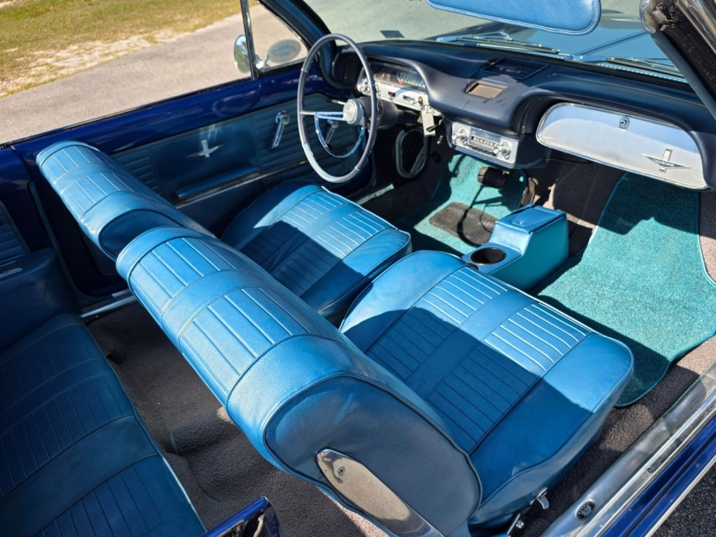 1964 Chevrolet Corvair Image 30