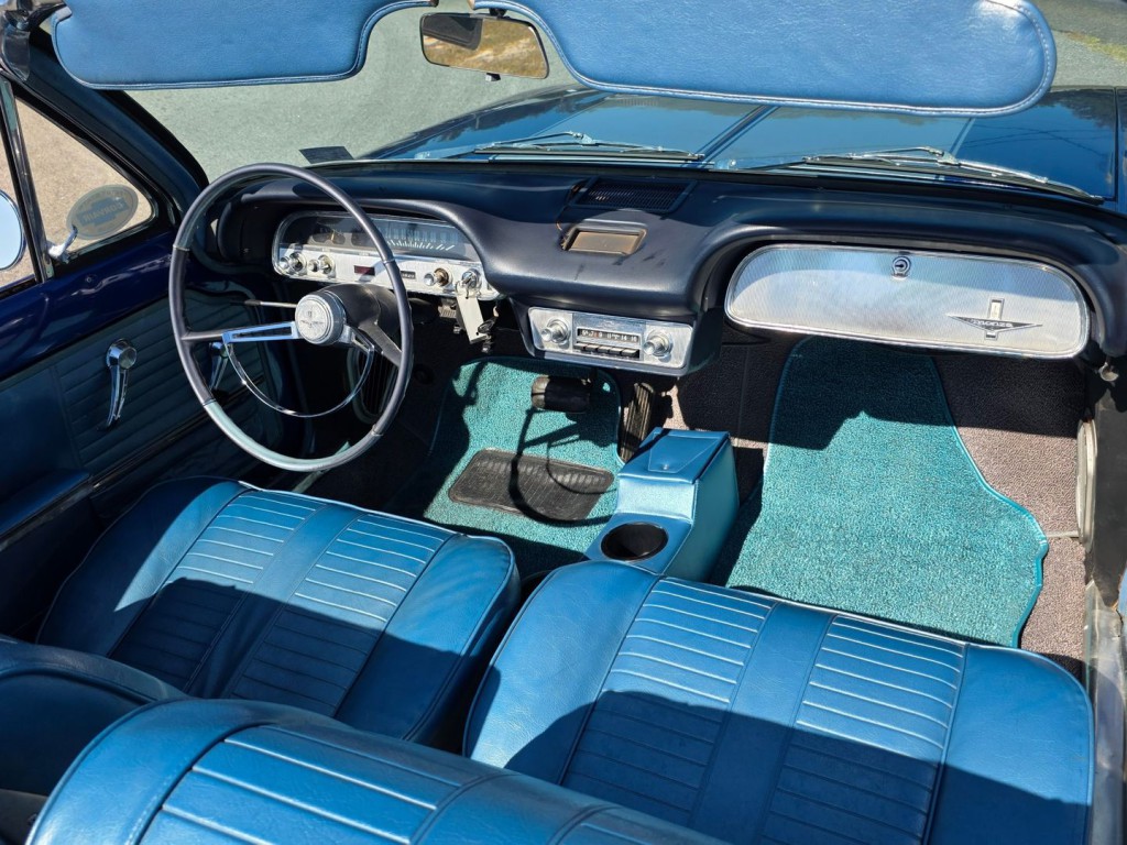1964 Chevrolet Corvair Image 31