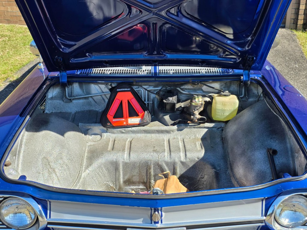 1964 Chevrolet Corvair Image 38