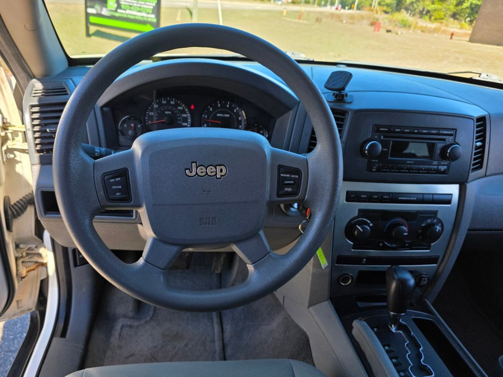2006 Jeep Grand Cherokee Image 17
