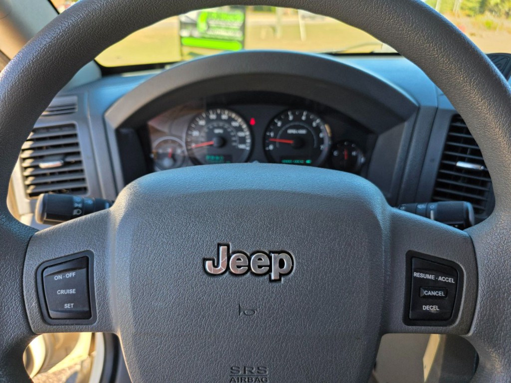2006 Jeep Grand Cherokee Image 18