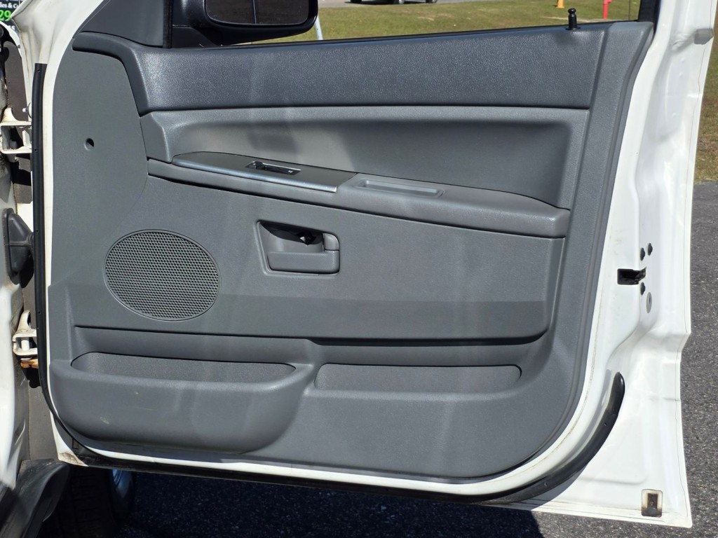 2006 Jeep Grand Cherokee Image 35