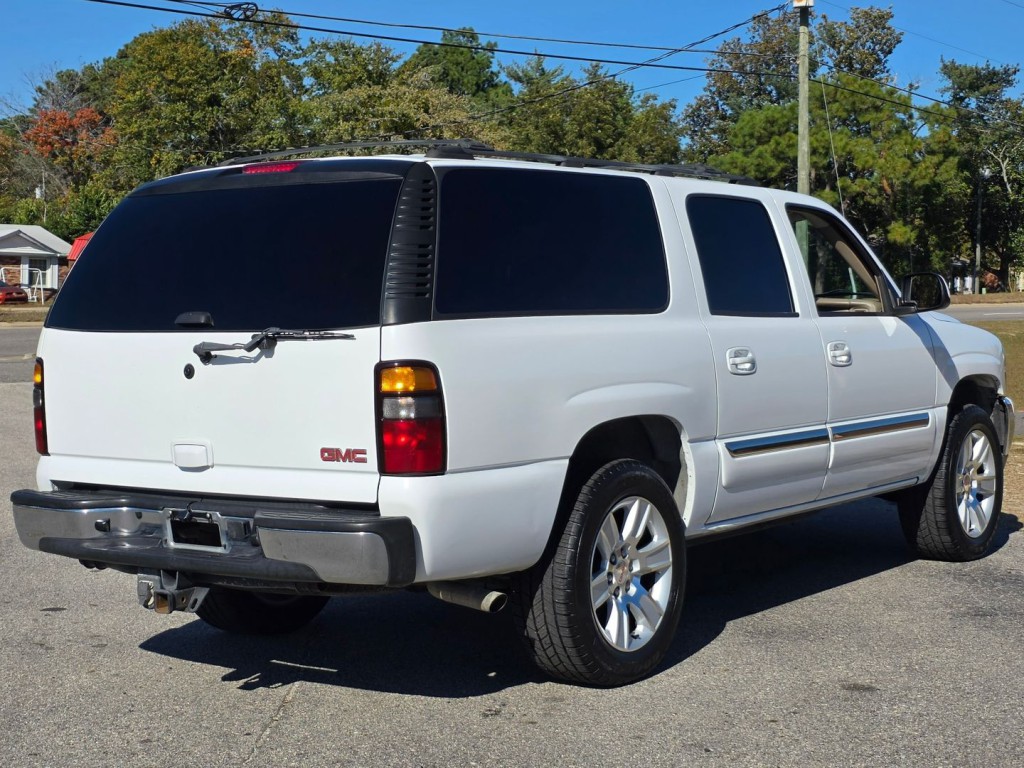 2005 GMC Yukon Image 7