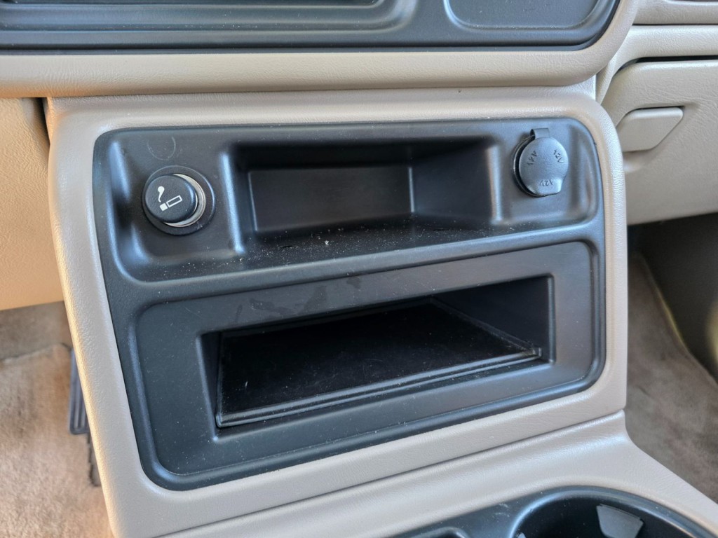 2005 GMC Yukon Image 21