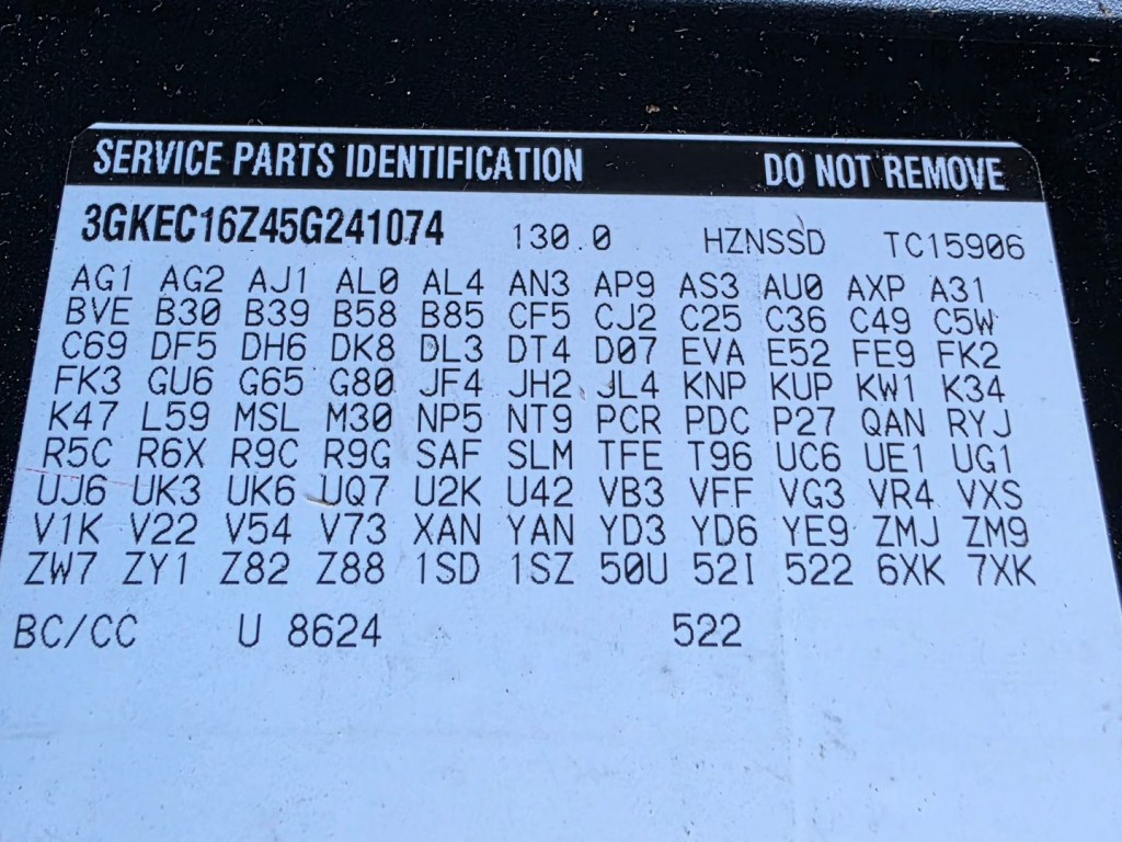2005 GMC Yukon Image 24
