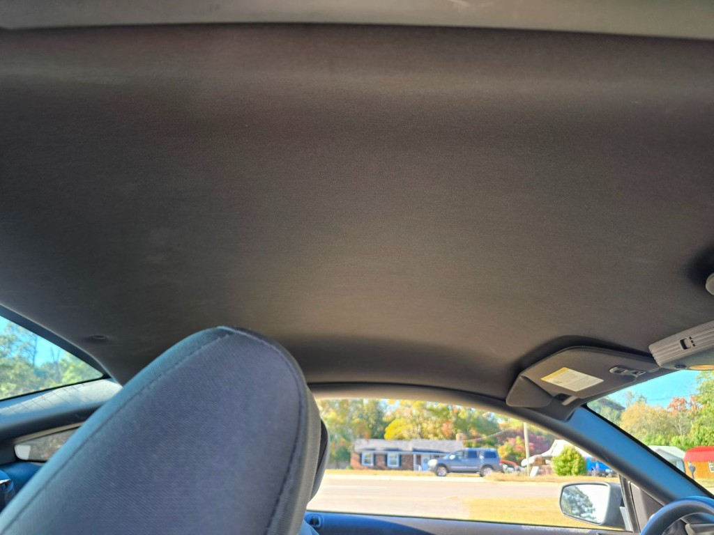 2010 Ford Mustang Image 33