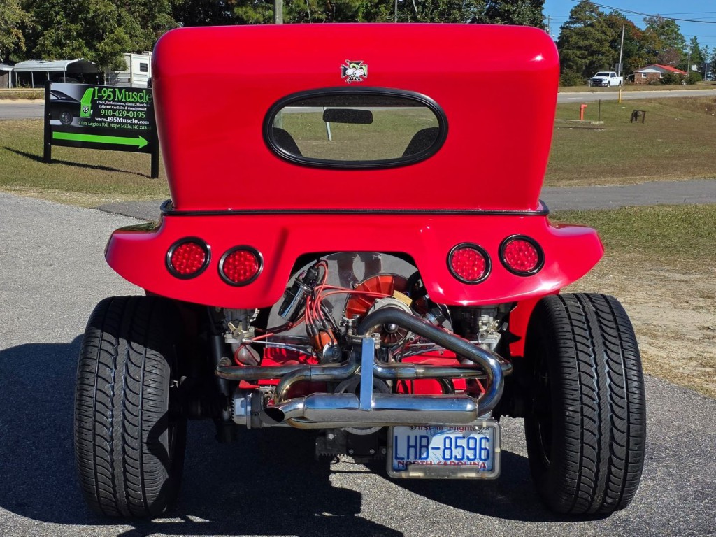 2022 Volkswagen Beetle Image 9