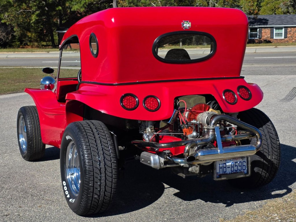 2022 Volkswagen Beetle Image 10