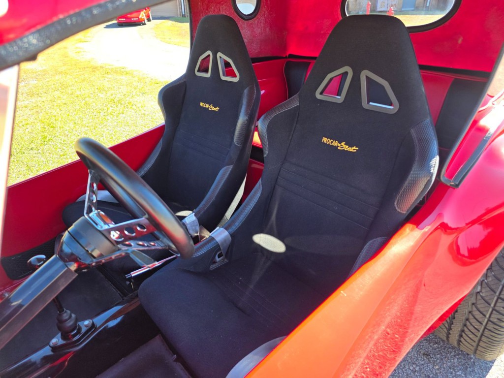 2022 Volkswagen Beetle Image 14