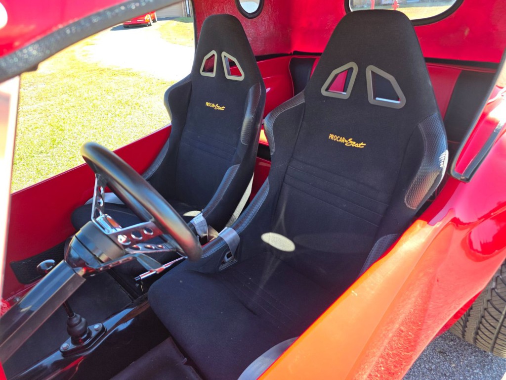 2022 Volkswagen Beetle Image 21