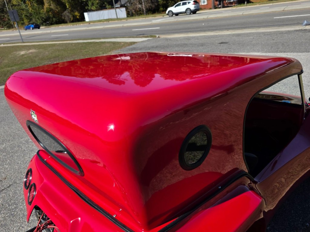 2022 Volkswagen Beetle Image 30