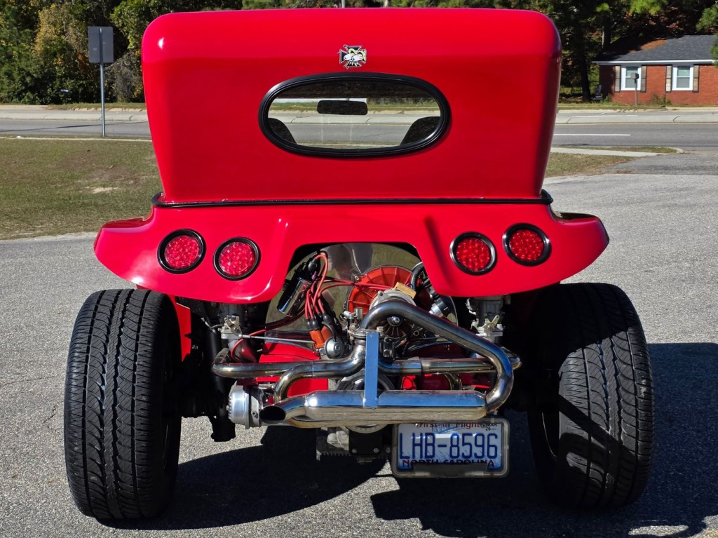 2022 Volkswagen Beetle Image 34