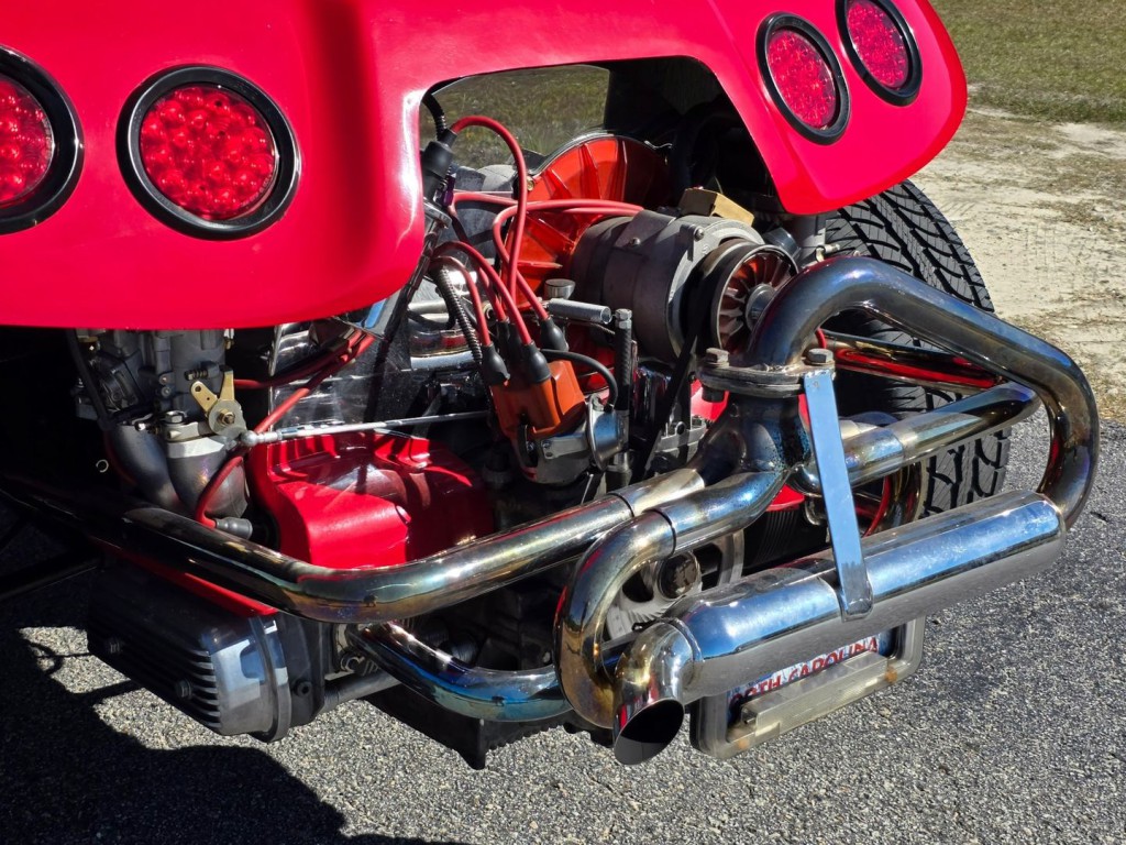 2022 Volkswagen Beetle Image 37