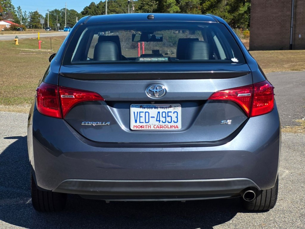 2017 Toyota Corolla Image 9
