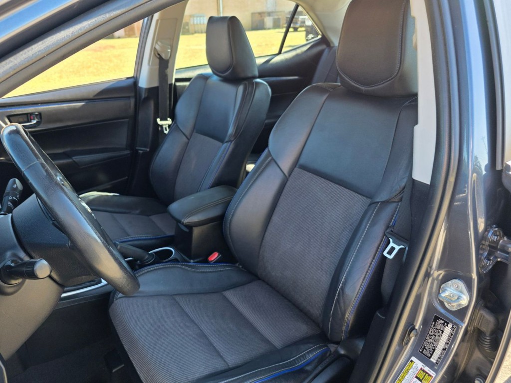 2017 Toyota Corolla Image 14