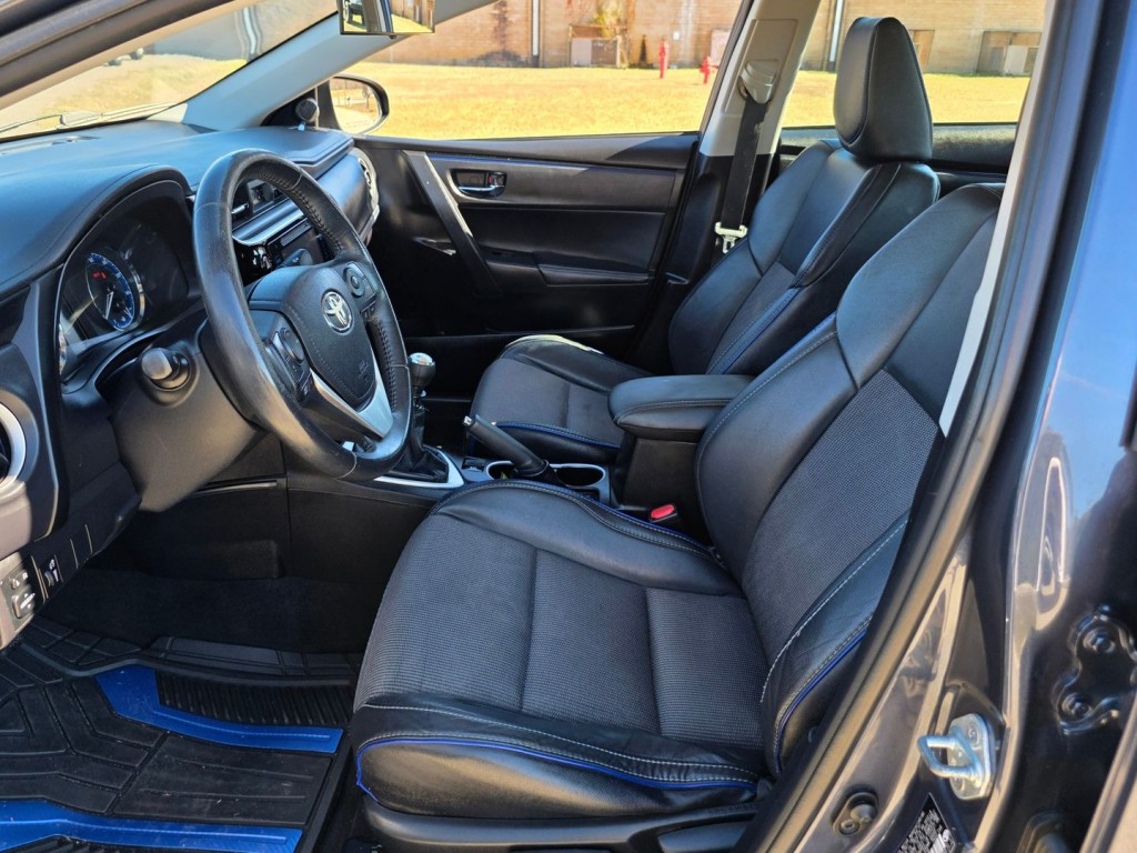 2017 Toyota Corolla Image 15