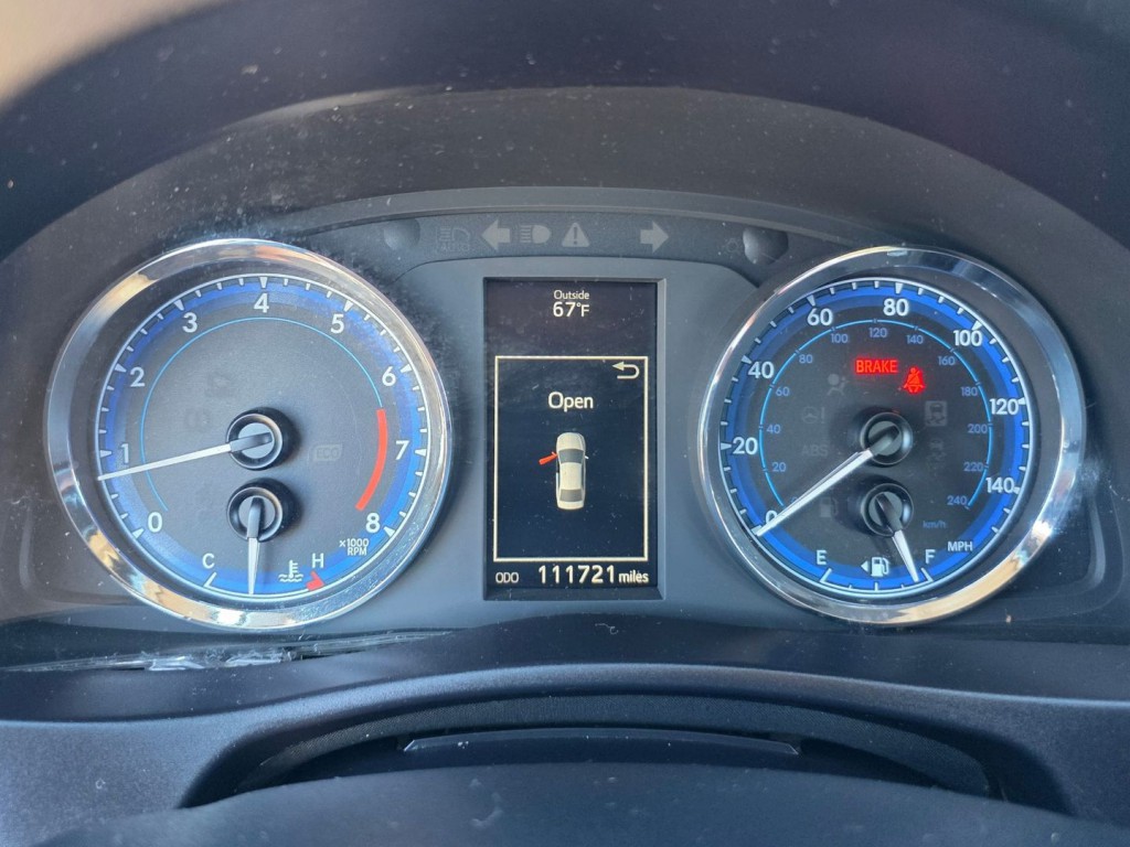 2017 Toyota Corolla Image 19