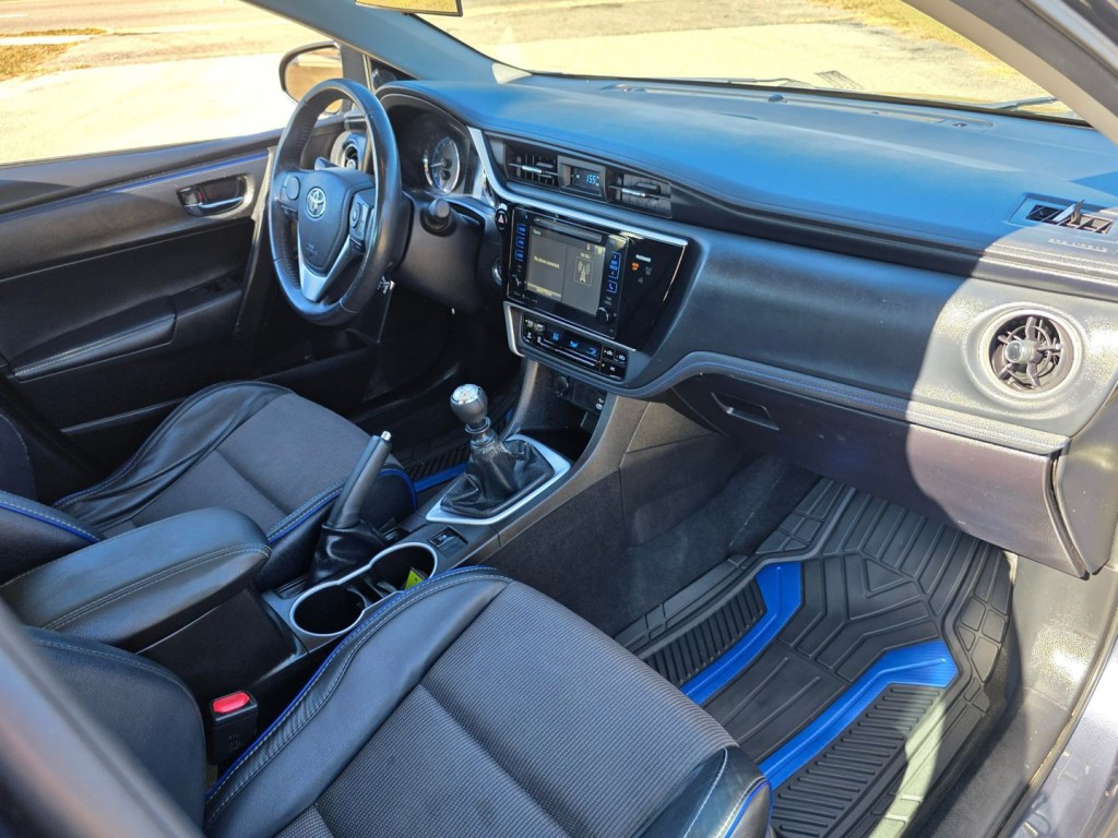 2017 Toyota Corolla Image 31