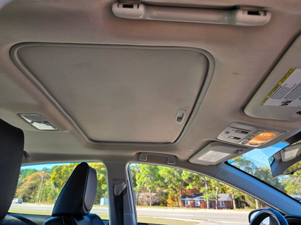 2017 Toyota Corolla Image 33