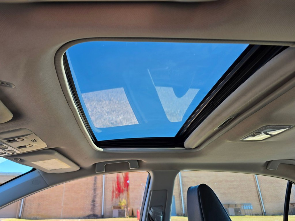 2017 Toyota Corolla Image 34