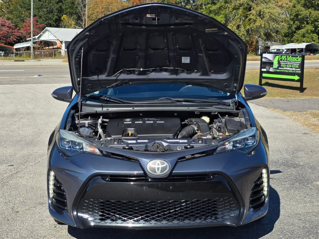 2017 Toyota Corolla Image 40