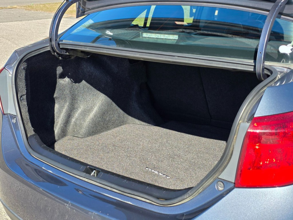 2017 Toyota Corolla Image 46