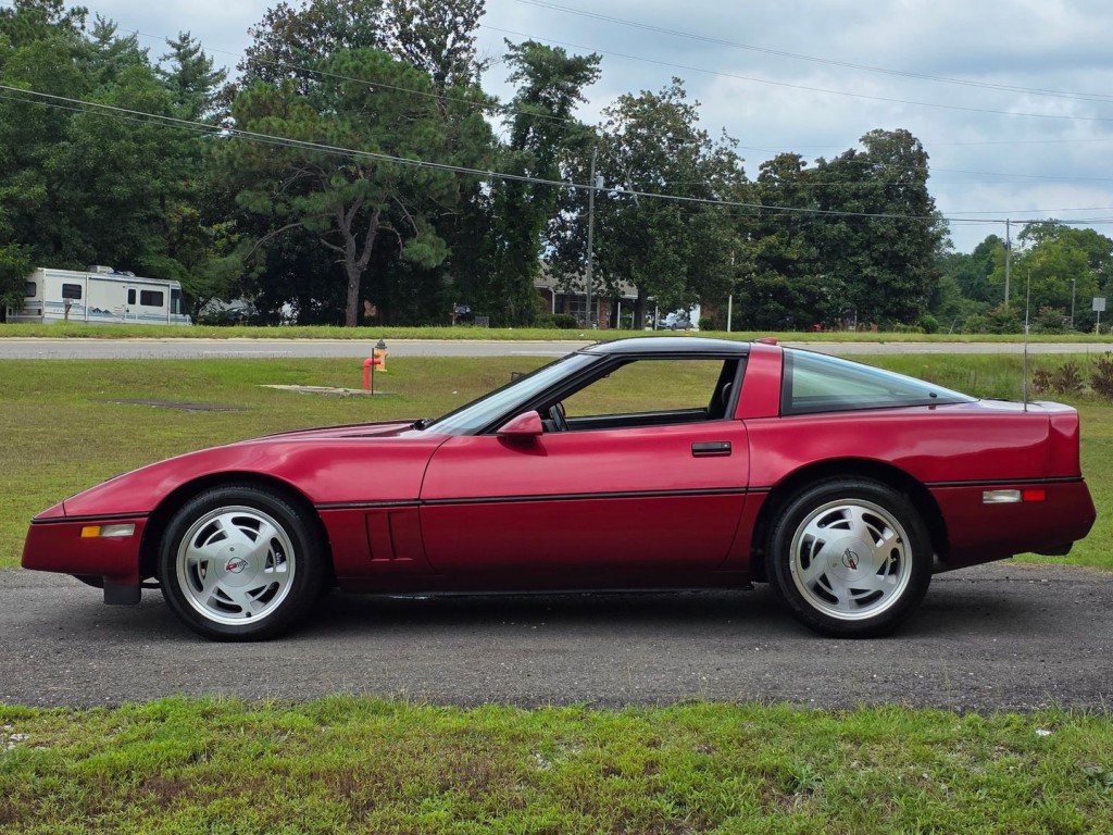 1989 Chevrolet Corvette Image 13