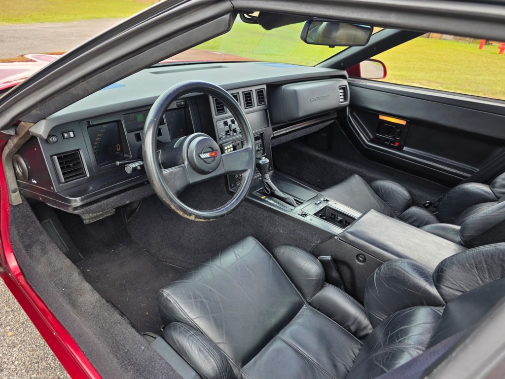 1989 Chevrolet Corvette Image 16