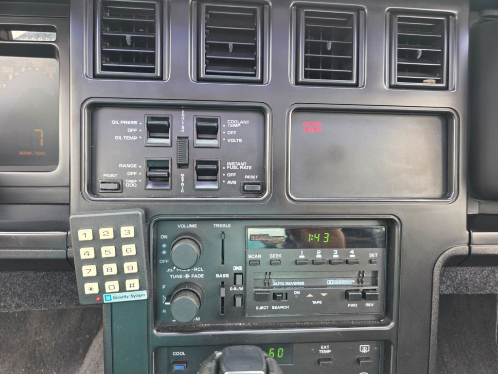 1989 Chevrolet Corvette Image 20