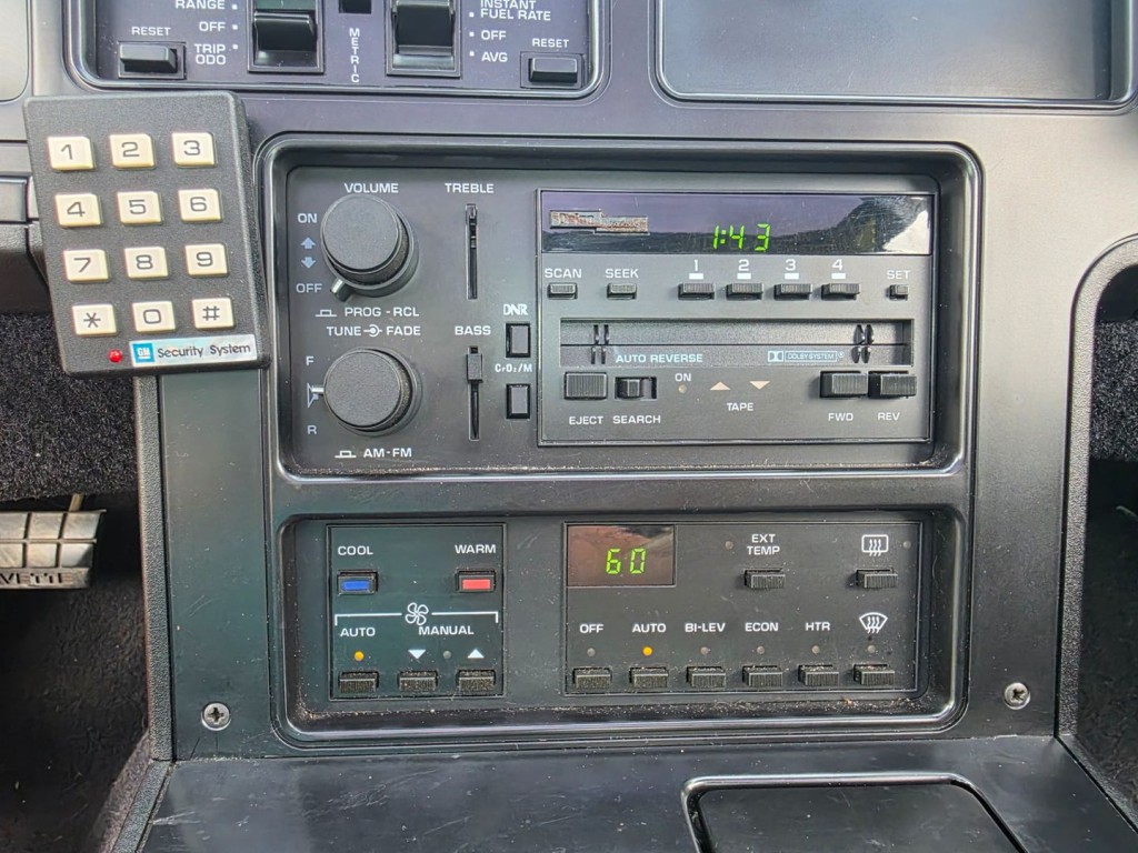 1989 Chevrolet Corvette Image 21