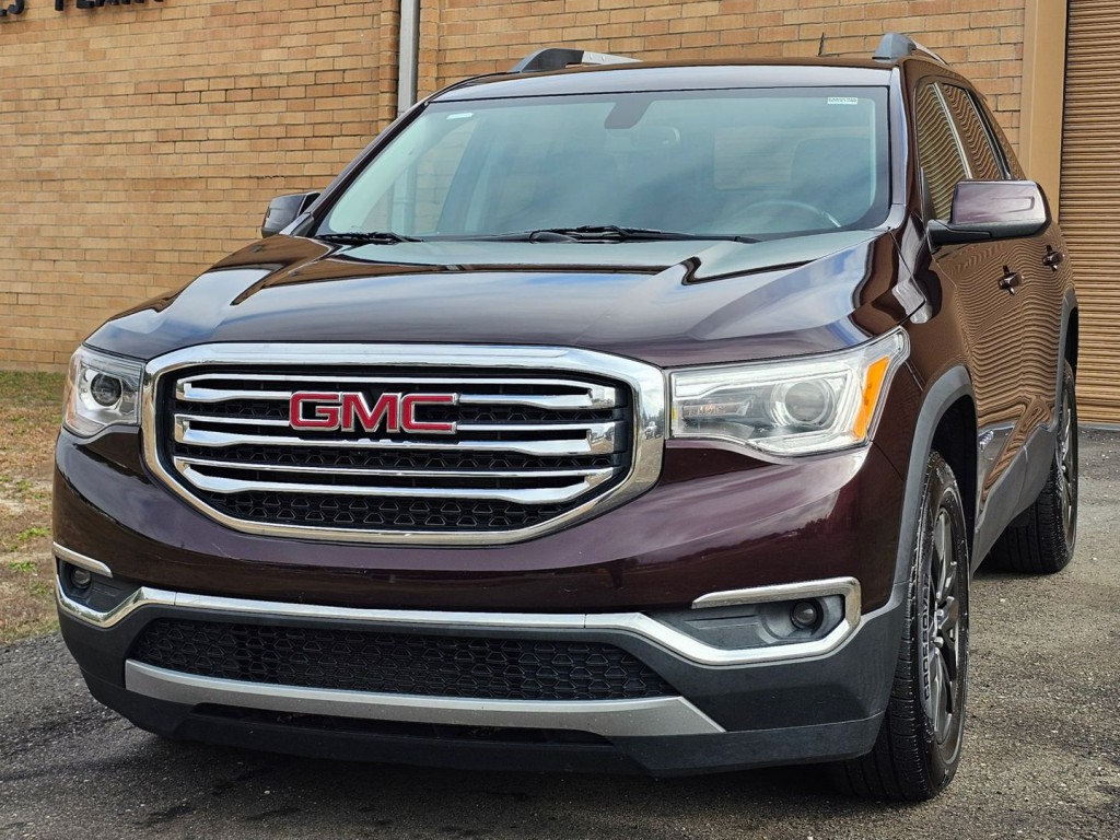 2018 GMC Acadia Image 2