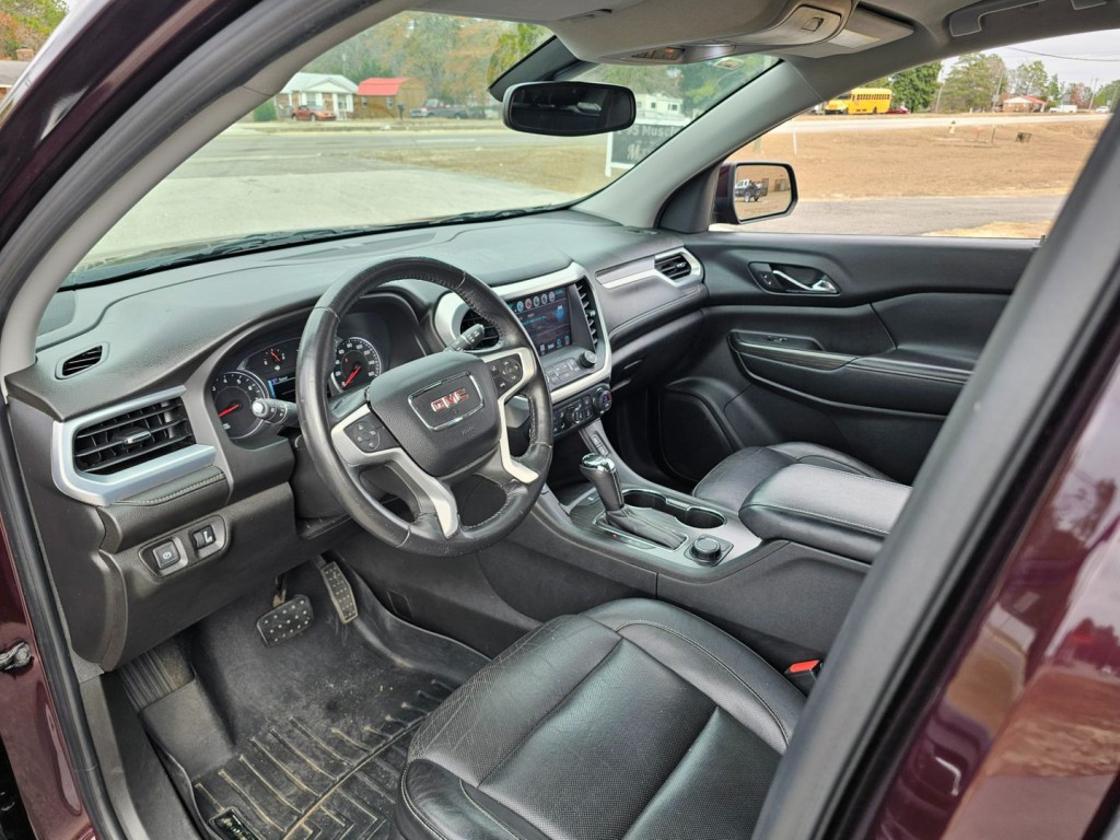 2018 GMC Acadia Image 16