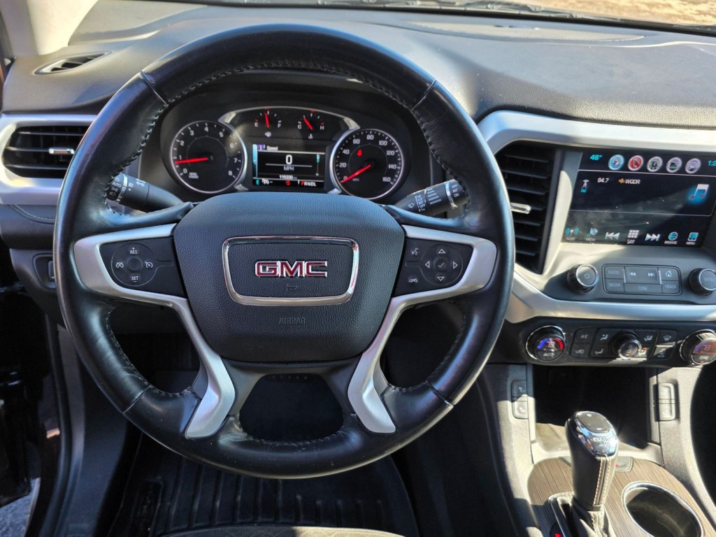2018 GMC Acadia Image 17