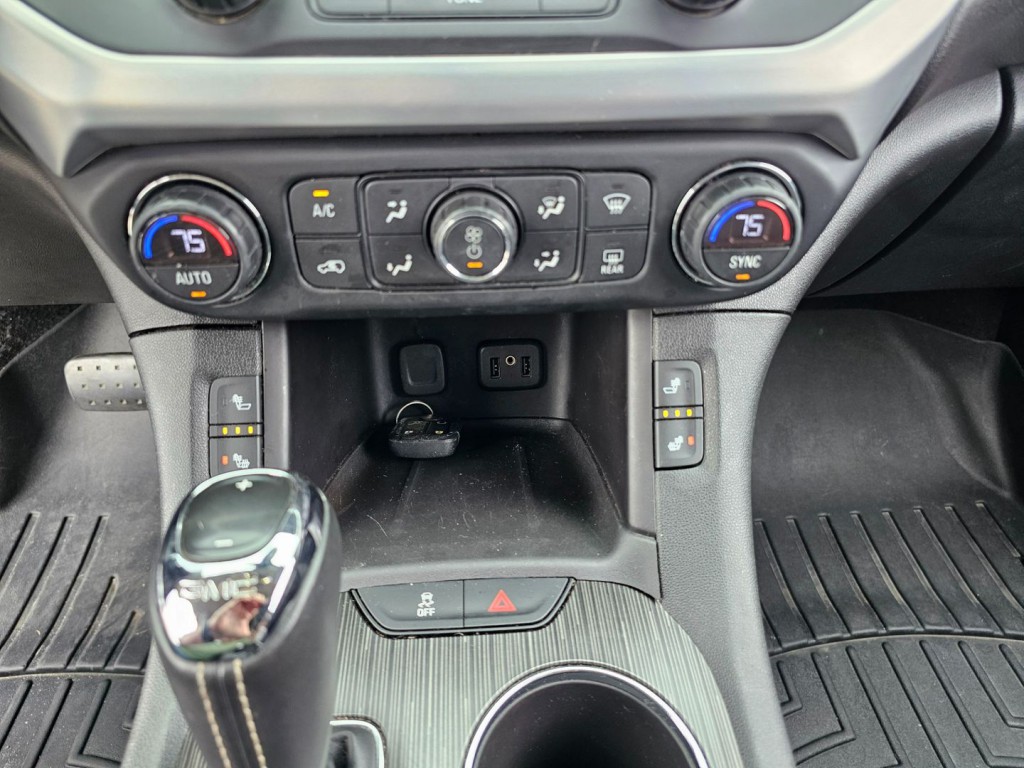 2018 GMC Acadia Image 21