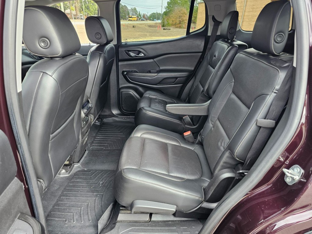 2018 GMC Acadia Image 28