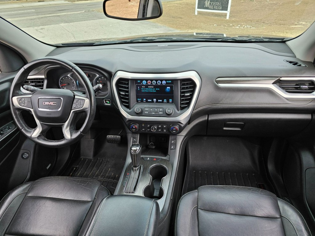 2018 GMC Acadia Image 37