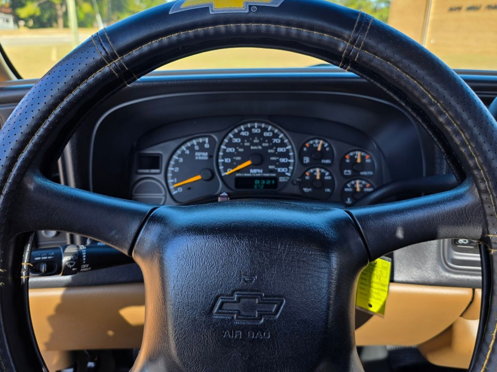 1999 Chevrolet Silverado 1500 Image 18