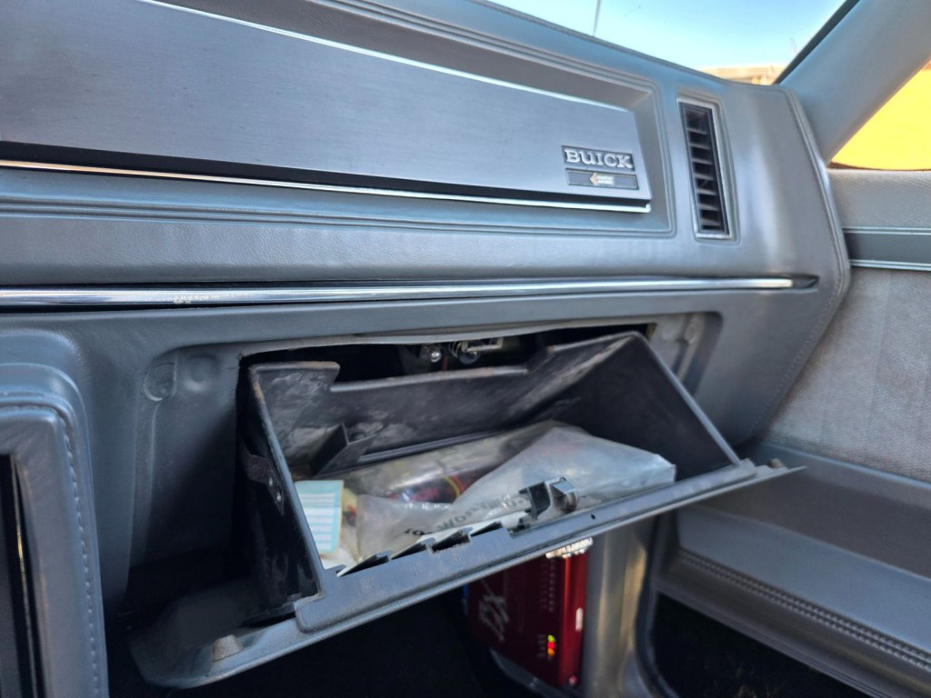 1987 Buick Regal Image 24