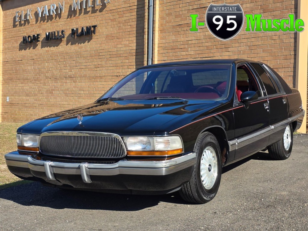 1992 Buick Roadmaster Image 1