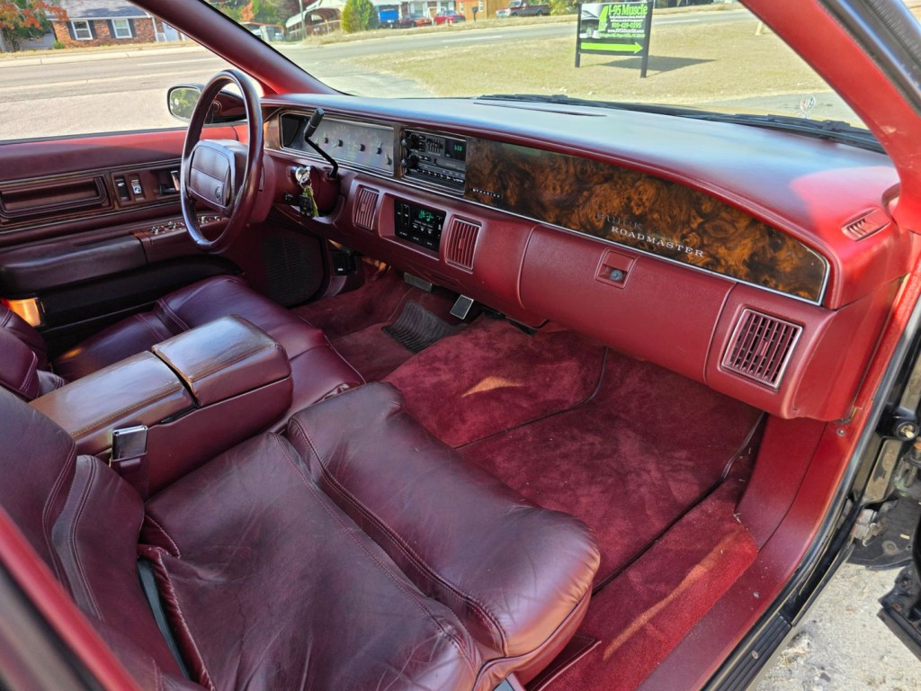 1992 Buick Roadmaster Image 34