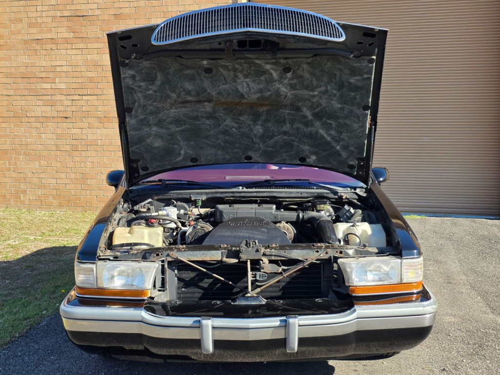 1992 Buick Roadmaster Image 45